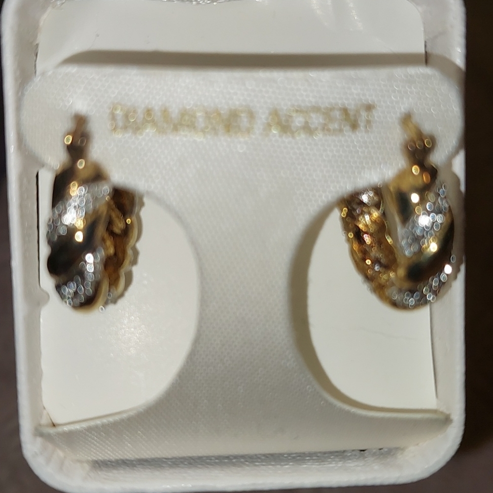 NWT Gold & Diamond accent earrings